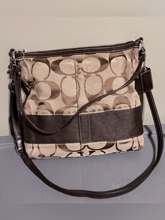 Coach Handbags - Coach Vintage Beige & Brown Signature Canvas Crossbody Bag